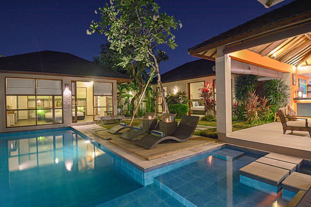 Samana Villas Legian Exterior foto