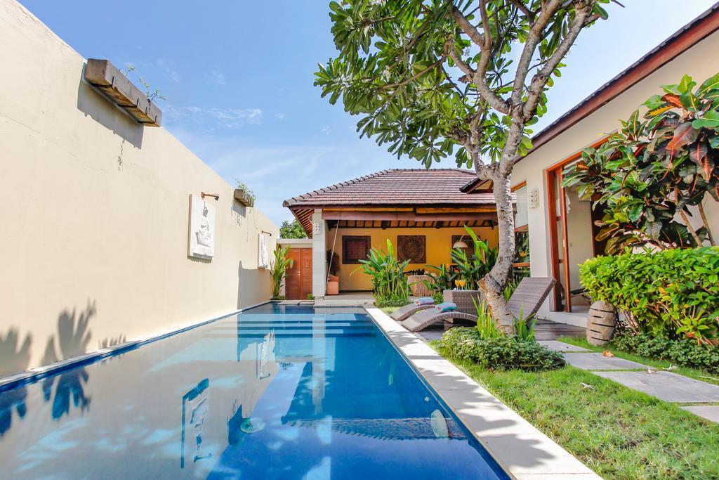 Samana Villas Legian Exterior foto